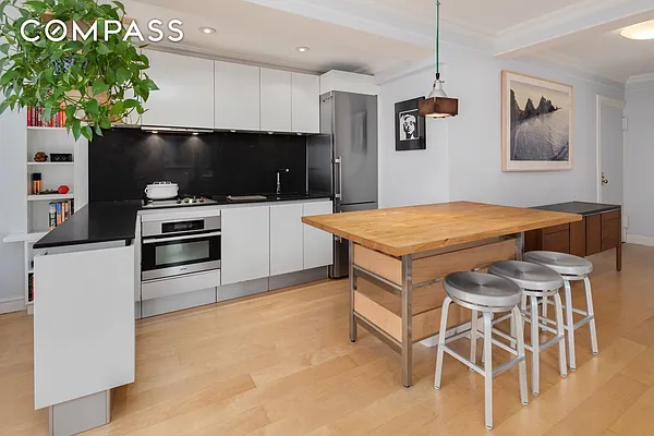 Sold by Compass | media 4