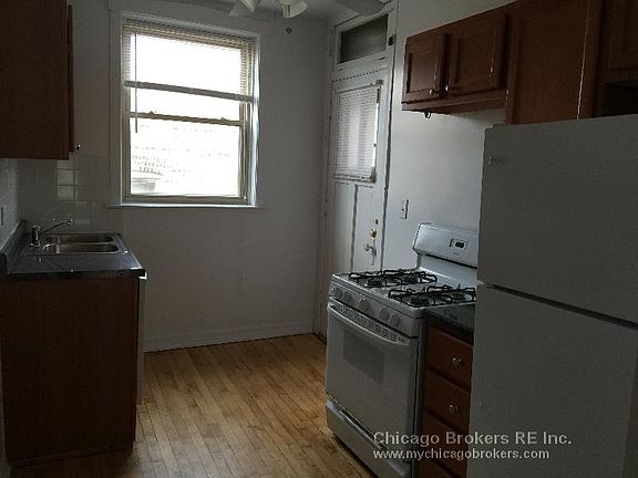 2nd image of 5133 N Damen Ave #1