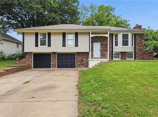 1104 SE Alice St, Blue Springs, MO 64014