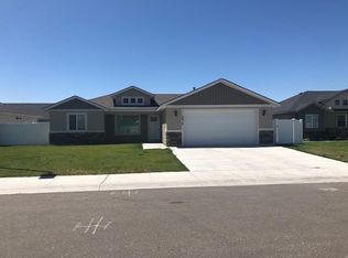 2412 Denali Dr, Burley, ID 83318