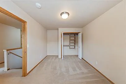 261 Oliver Ct — Photo 1
