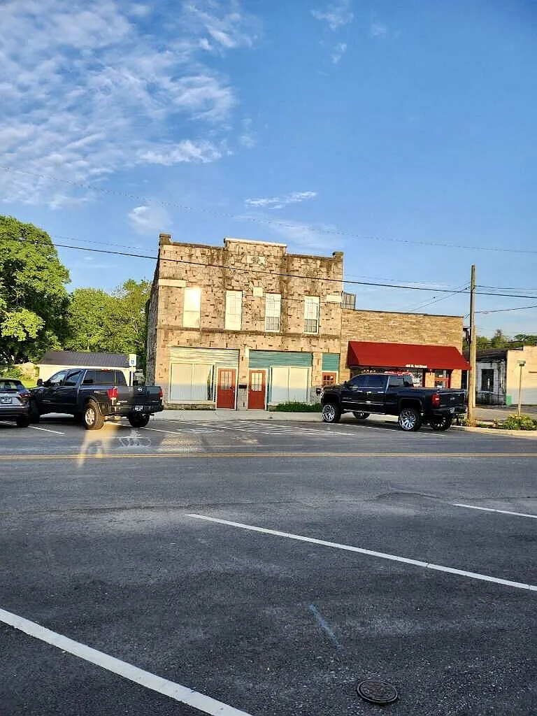 Building Photo - 403 N 1st St #1