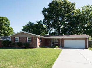 2700 Headland Dr, Saint Charles, MO 63301
