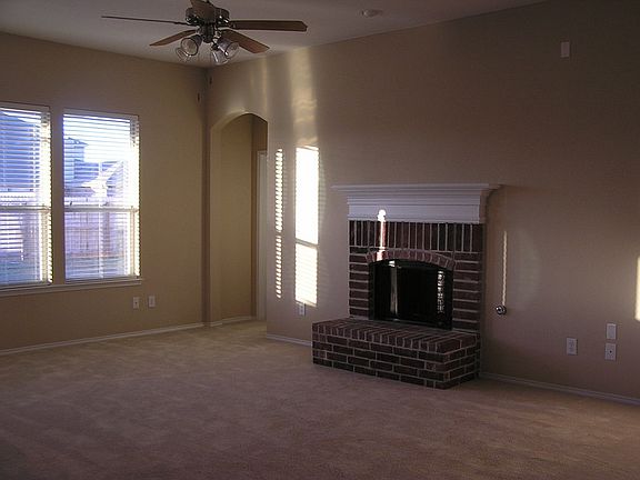 5th image of 416 Creekwood Ct