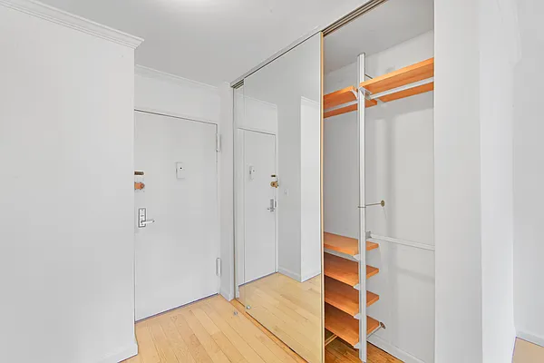 Rented by Realmart Realty LLC | media 14