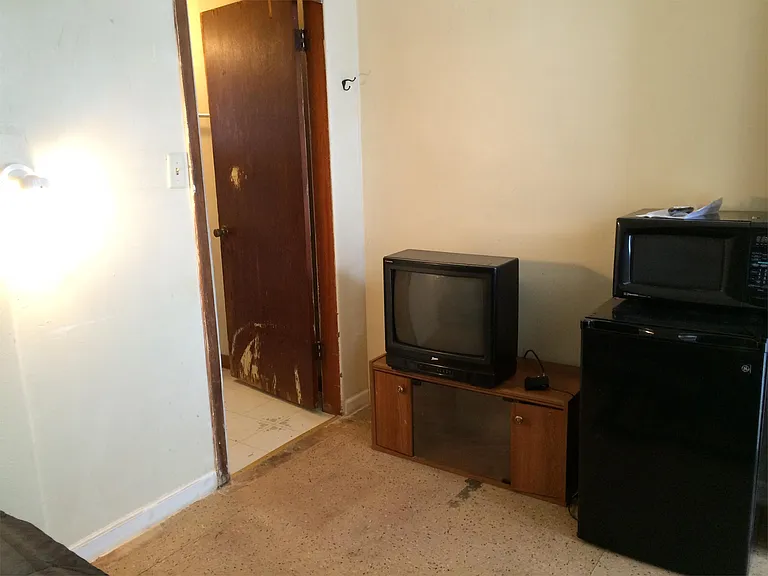3031 University Ave #26 — Photo 3