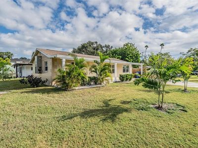 1565 Connecticut Ave NE, Saint Petersburg, FL, 33703