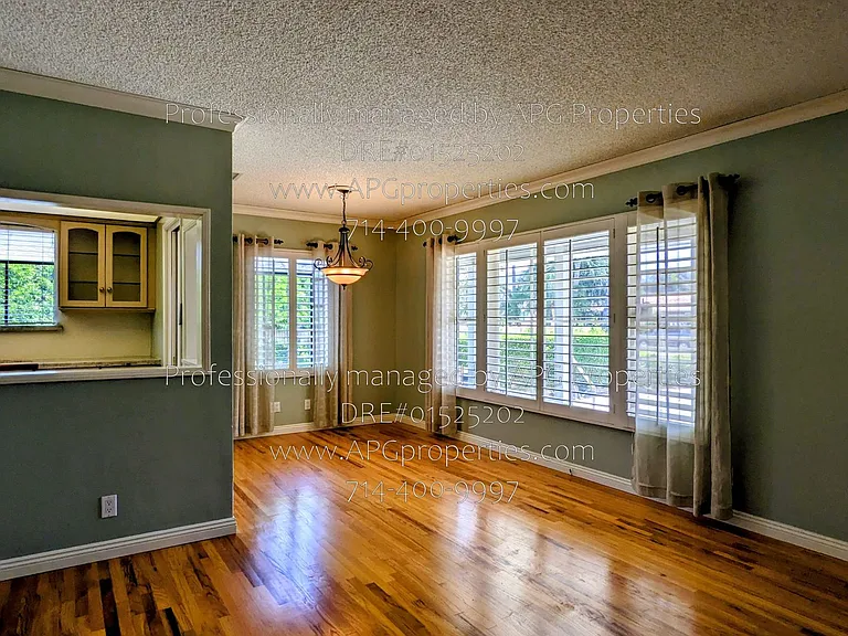 1022 N Baker St — Photo 10