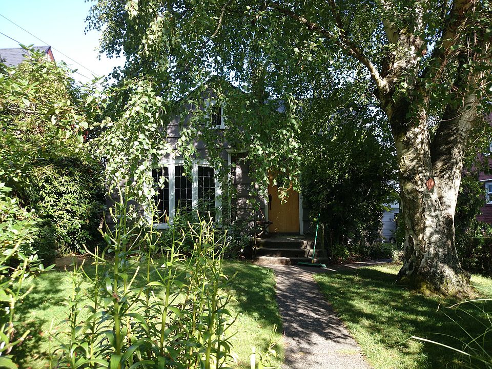 2nd image of 6246 34th Ave NE