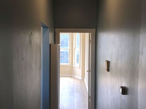 3rd image of 1040 Howard St APT 6