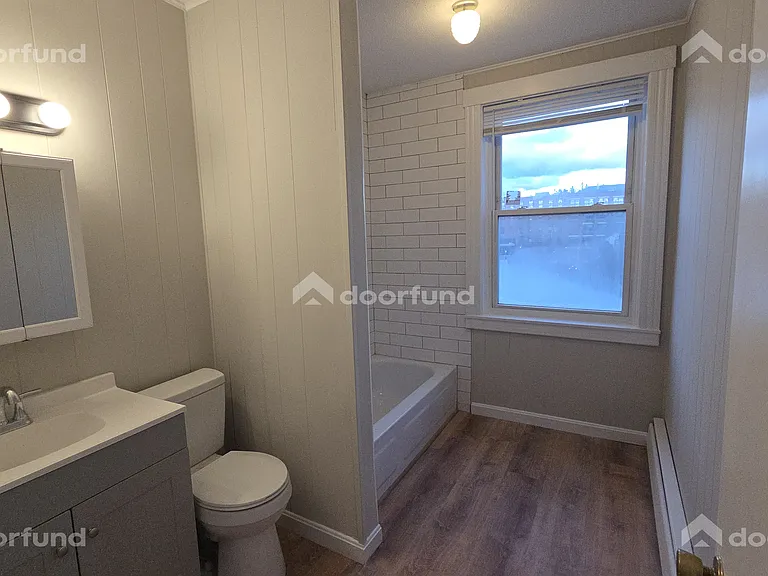 318 Central St #8 — Photo 18