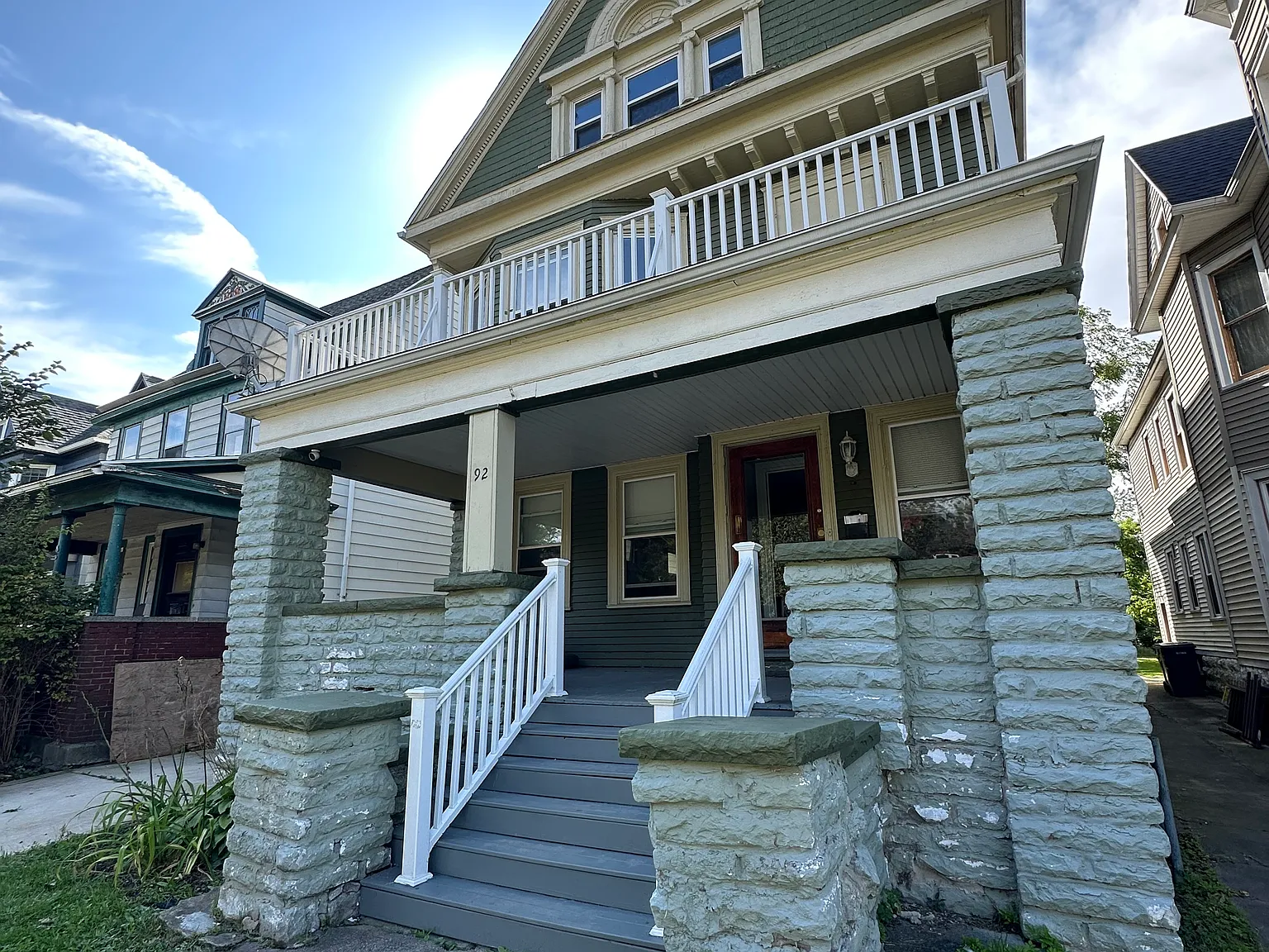 5 bed, 3466 sqft, $2,800 — Photo 2