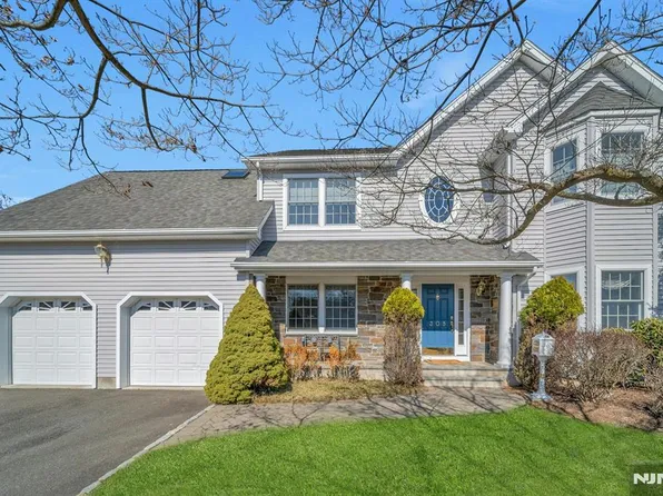 305 Maryann Way, Northvale, NJ 07647