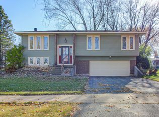 439 Falcon Ridge Way, Bolingbrook, IL 60440