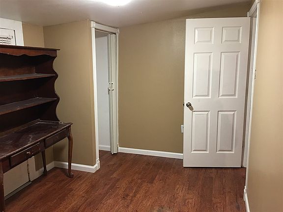 5th image of 625 Hobson St