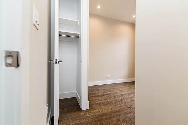 Rented by Nooklyn NYC LLC | media 51