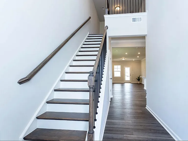 2244 Cape May Ln — Photo 29