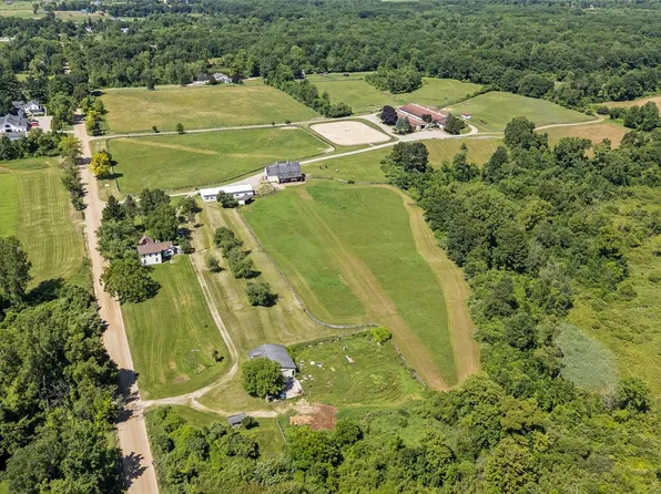 5280 Hosner Rd, Oxford, MI 48370