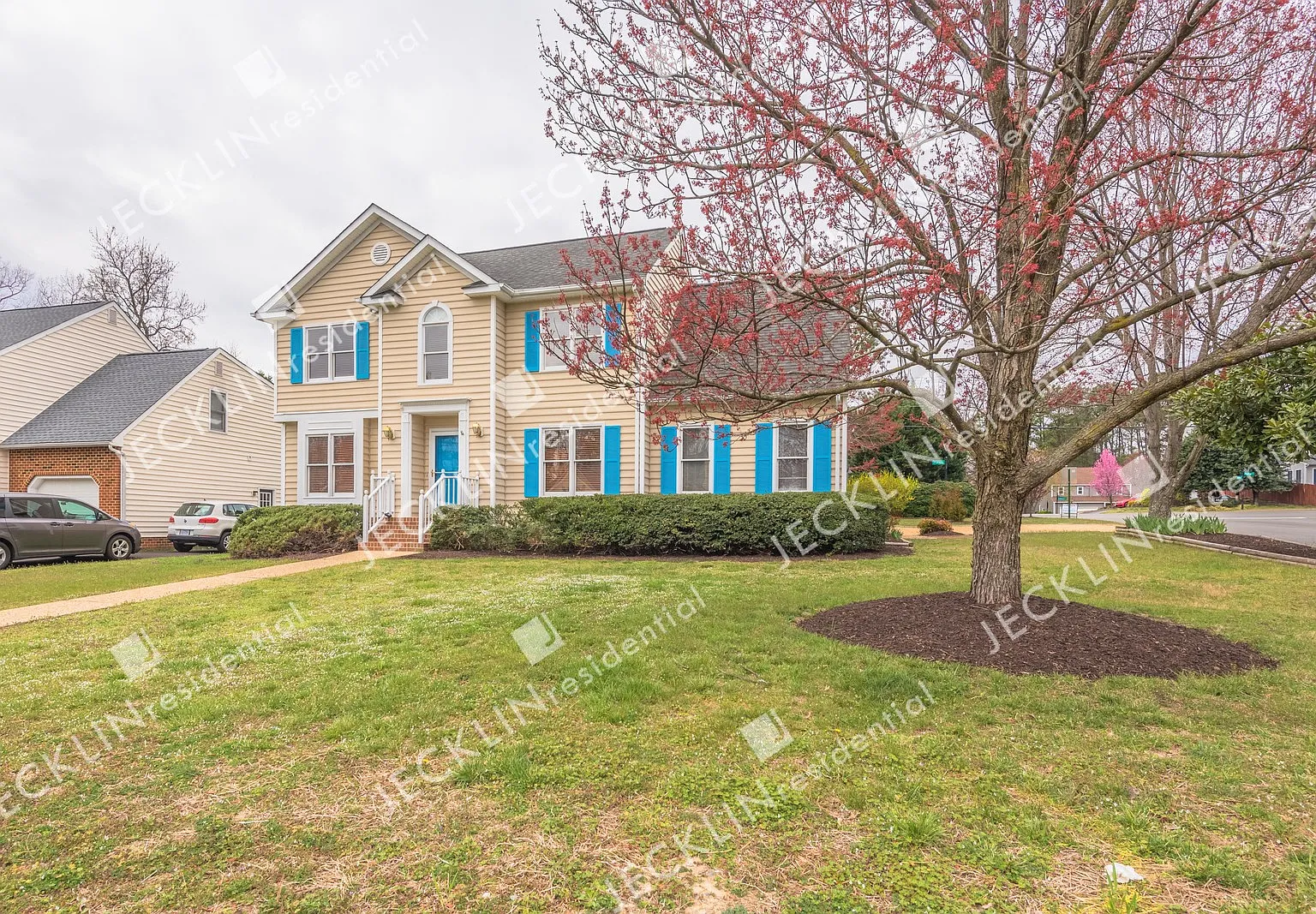 2940 Vanna Lane — Photo 3