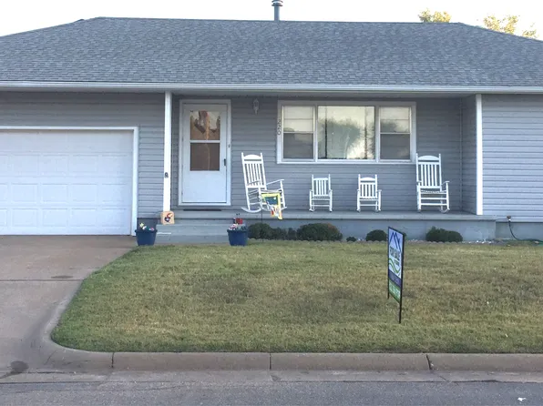 220 E 5th St, La Crosse, KS 67548