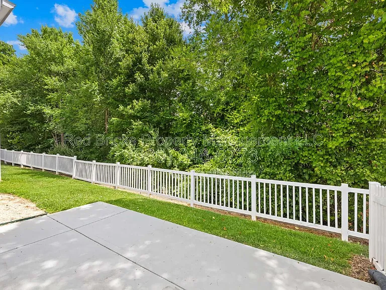 9425 Shumacher Ave NW — Photo 29
