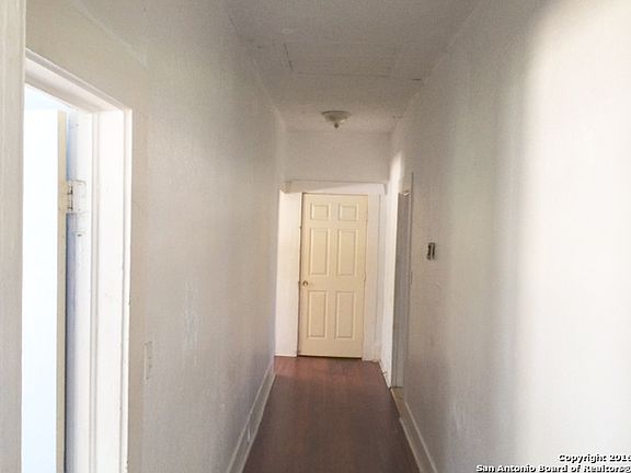 5th image of 446 Mount Vernon Ct