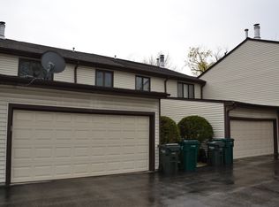 786 Greenwood Rd, Northbrook, IL 60062