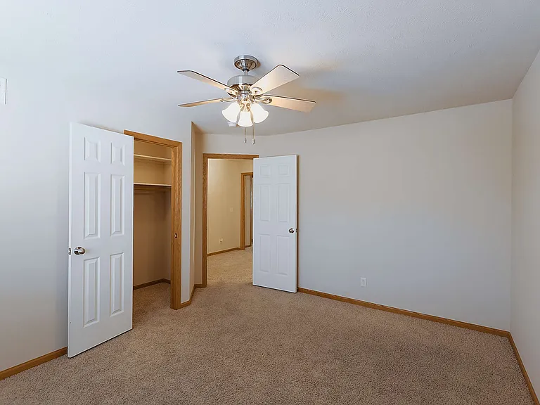 8815 Venice Ln — Photo 26