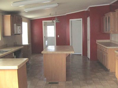 Huge Kitchen, Center Island