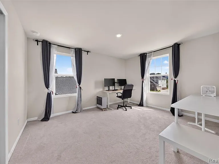 4160 Walcott Dr — Photo 26