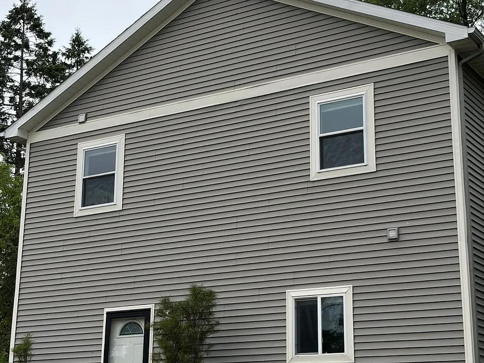 712 Barlow St