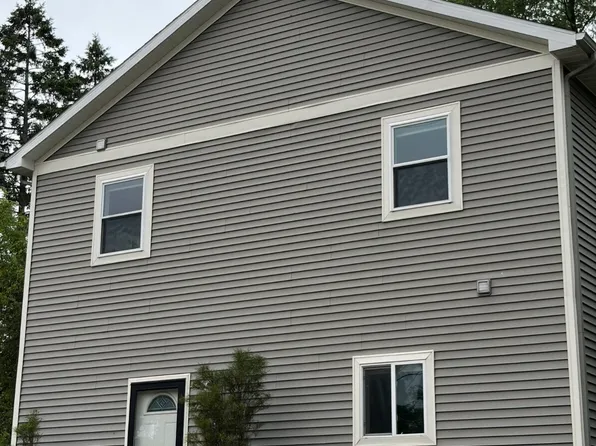 712 Barlow St, Traverse City, MI 49686