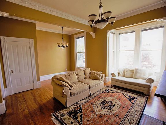 5th image of 341 Pierce St