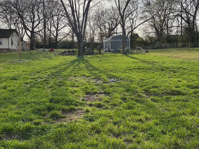 332 W Edmunds St — Photo 11