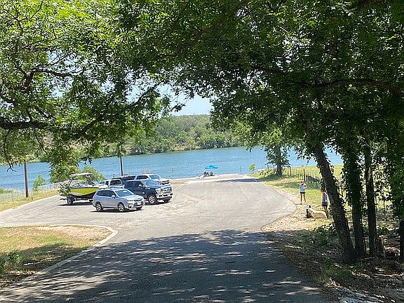 3rd image of 857 Driftwood Ln