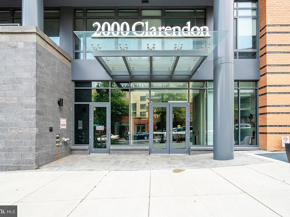 1st image of 2000 Clarendon Blvd #305