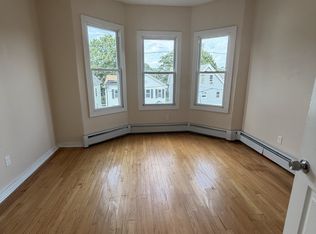 373-375 Blatchley Ave #3A, New Haven, CT 06513