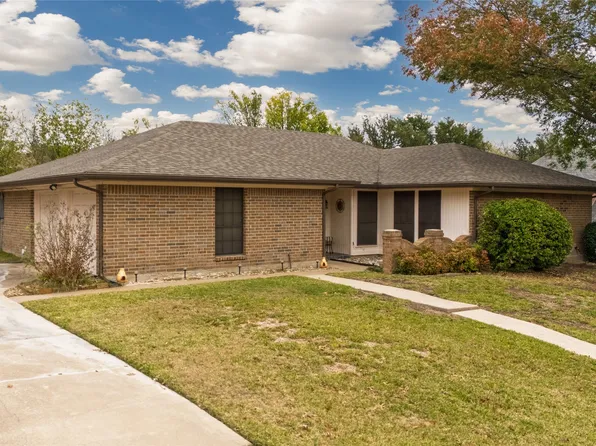 7508 Woodside Hill Ct, Fort Worth, TX 76179