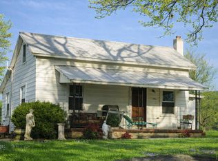 304 Cricket Ln, Rustburg, VA