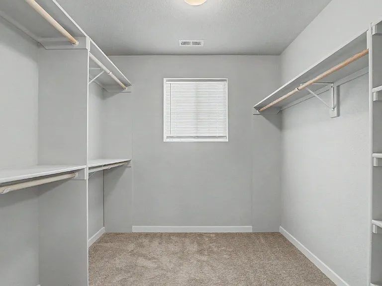 4209 Date St — Photo 31