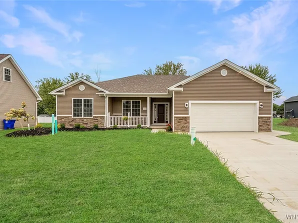 23 Veronica Dr, West Seneca, NY 14224