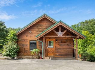 3229 White Falcon Way, Pigeon Forge, TN 37862