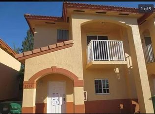 9537 NW 114th Ln, Hialeah, FL 33018