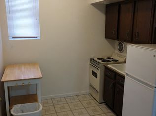 1637 Iowa St APT 3, Dubuque, IA 52001