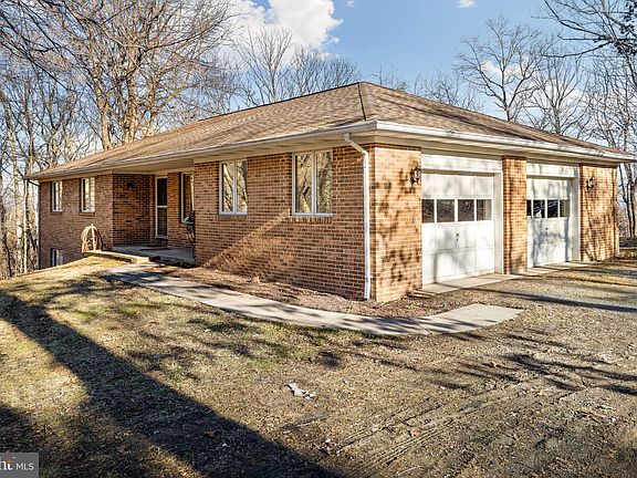 4th image of 2405 Gore Dr