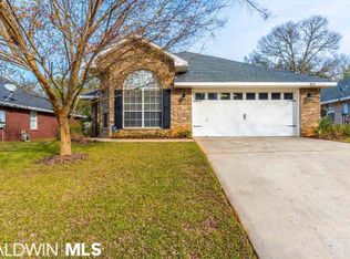 8074 Brookside Ln, Daphne, AL 36526