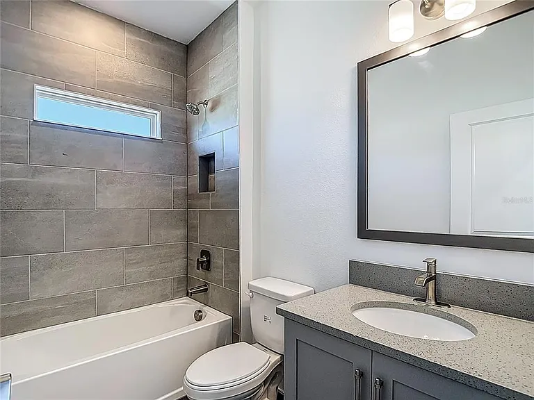410 S West Shore Blvd — Photo 71