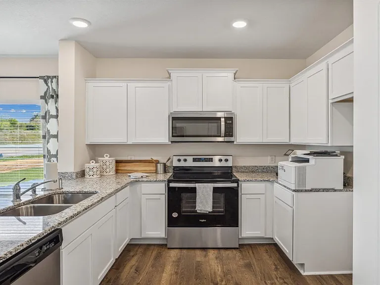 302 Wall St — Photo 4