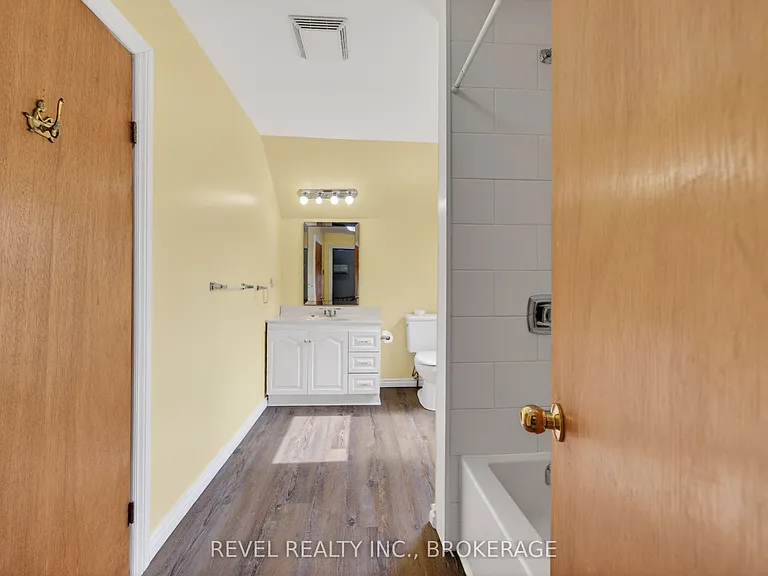 38 Bennett St — Photo 23