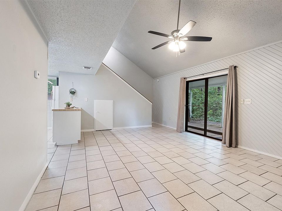 1st image of 28600 Netawaka Ct